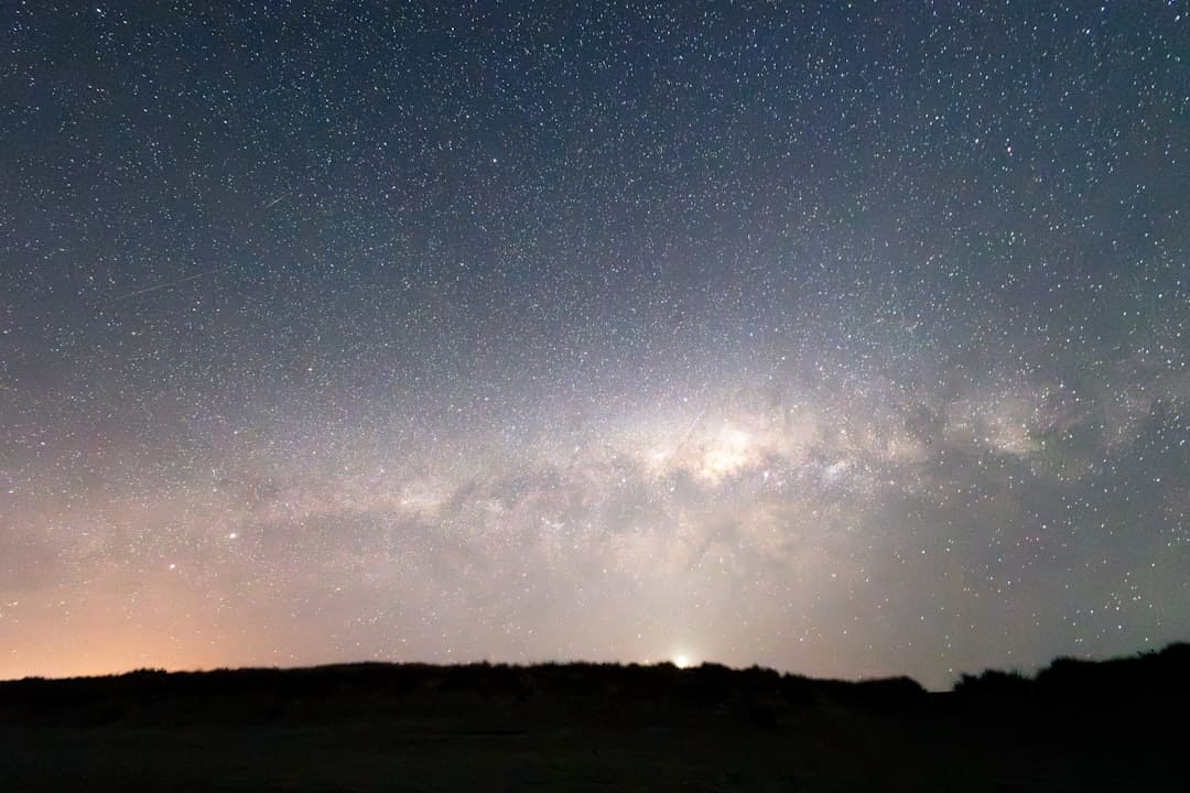 《子夜归》小侯爷谁演的